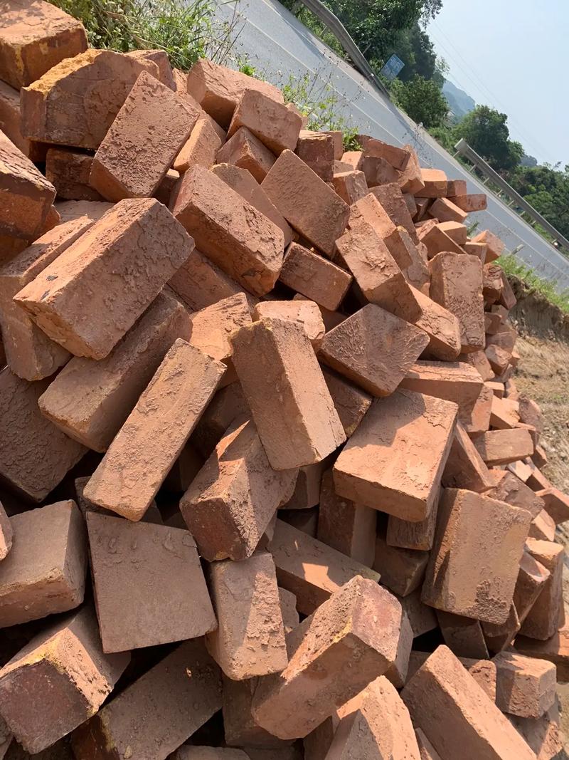 我已经准备为大家准备好了砖头